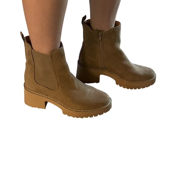 Universal Thread Shoes - Universal Thread Tan Chunky Heel Ankle Boots Womens Size 7.5 Faux Suede